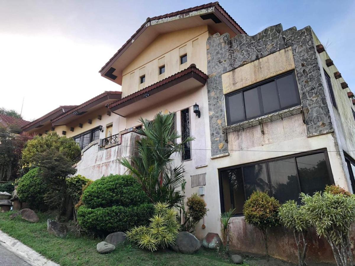 Tagaytay Bnr Guesthouse 4Br With Balcony 12-14 Guest Tagaytay City Bagian luar foto