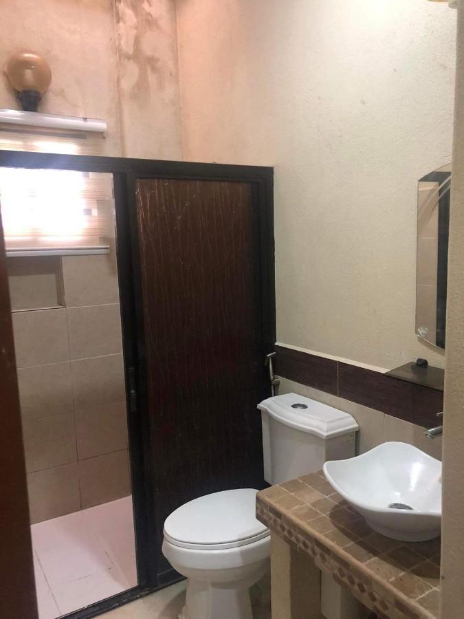 Tagaytay Bnr Guesthouse 4Br With Balcony 12-14 Guest Tagaytay City Bagian luar foto
